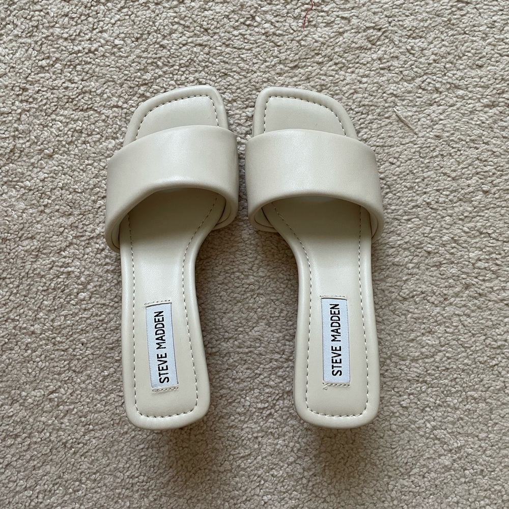 Saged Sandal